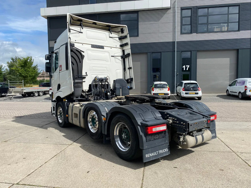 Renault T520 Comfort / 6x2/4 / Steering Axle / Hub Reduction / 208.250Km - Tractor unit: picture 4 Renault T520 Comfort / 6x2/4 / Steering Axle / Hub Reduction / 208.250Km - Tractor unit: picture 4