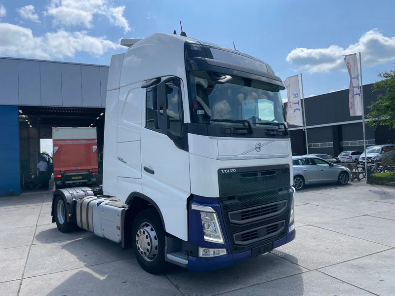 Volvo FH 13.500 Globetrotter XL / I-parkCool / 2x Tank - Tractor unit: picture 3 Volvo FH 13.500 Globetrotter XL / I-parkCool / 2x Tank - Tractor unit: picture 3