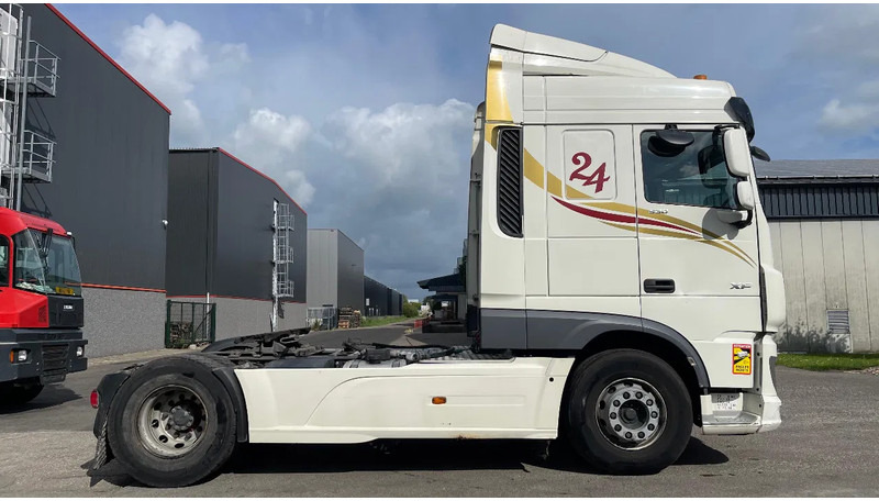 DAF XF 530 Retarder+Refrigerator +2 Beds - Tractor unit: picture 4 DAF XF 530 Retarder+Refrigerator +2 Beds - Tractor unit: picture 4