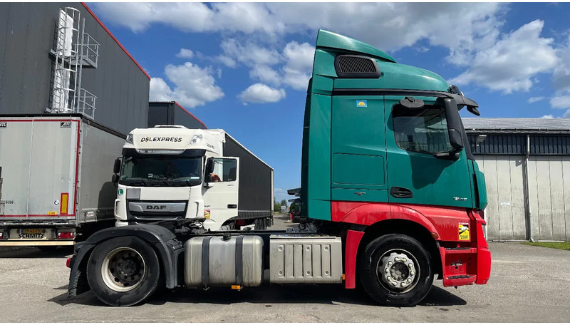 Mercedes-Benz Actros 1845 RETARDER - Tractor unit: picture 4 Mercedes-Benz Actros 1845 RETARDER - Tractor unit: picture 4