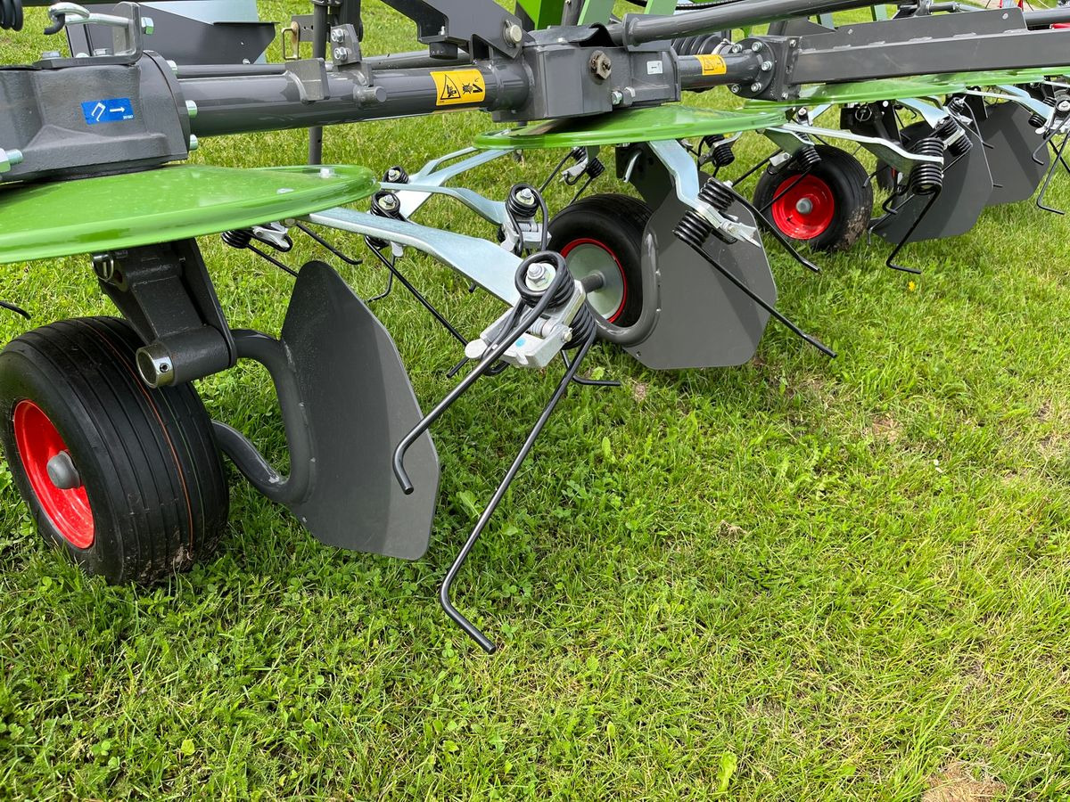 Fendt Lotus 770 - Tedder/ Rake: picture 4 Fendt Lotus 770 - Tedder/ Rake: picture 4