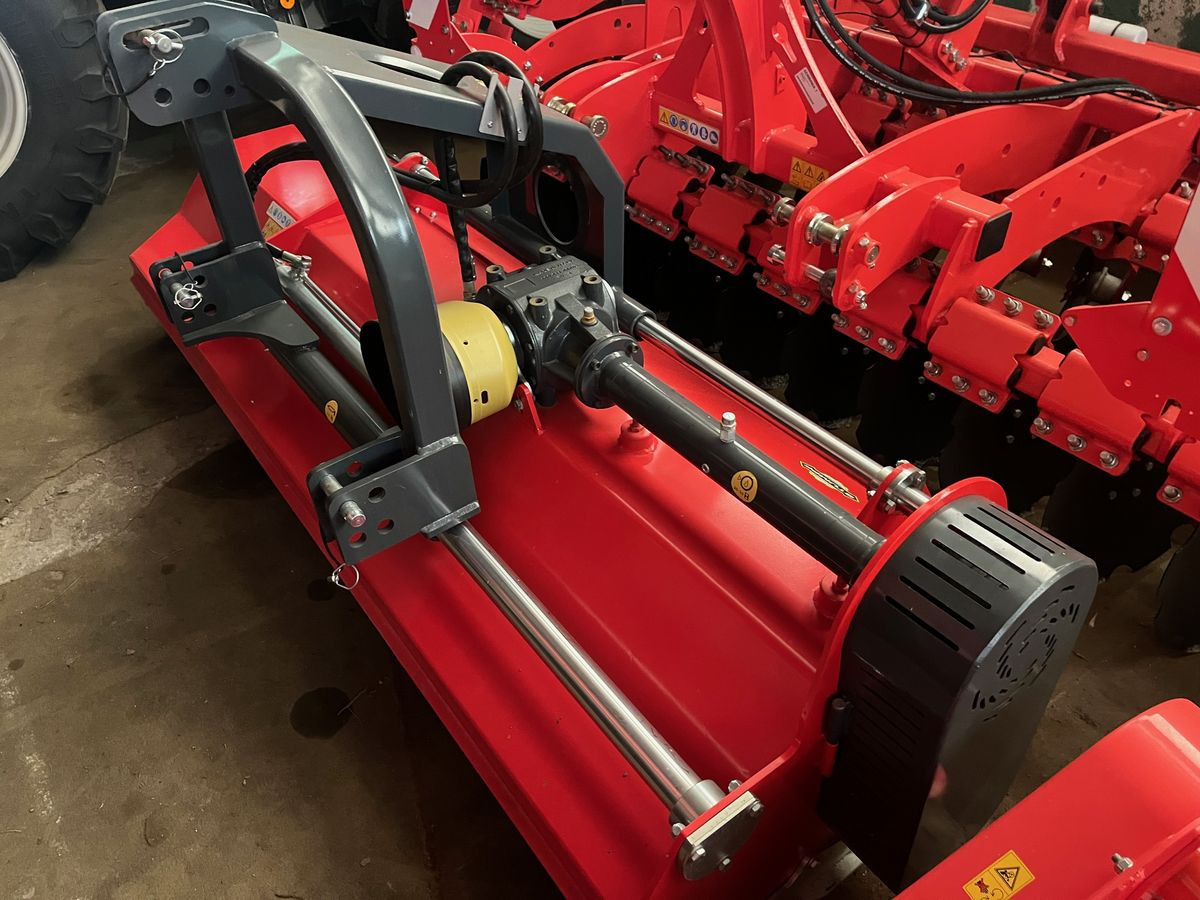 Powertec By Stumpf 260 - Flail mower/ Mulcher: picture 1 Powertec By Stumpf 260 - Flail mower/ Mulcher: picture 1