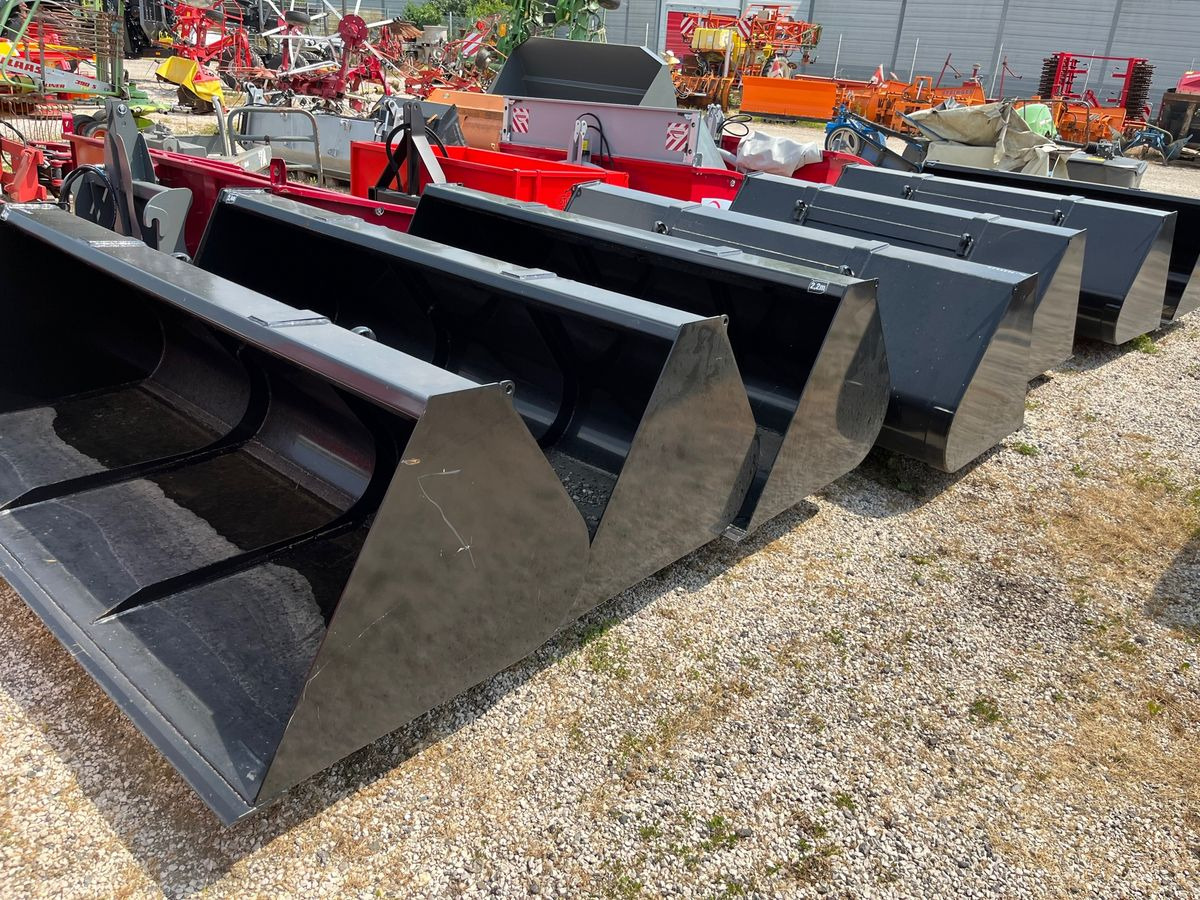 Stekro Frontladerschaufeln - Loader bucket for Agricultural machinery: picture 1 Stekro Frontladerschaufeln - Loader bucket for Agricultural machinery: picture 1