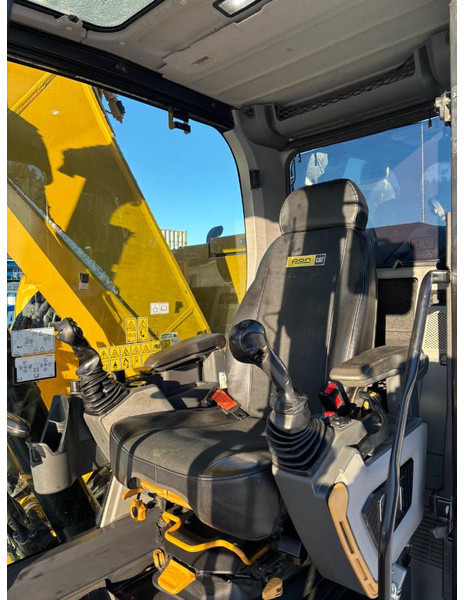 Crawler excavator Cat 325: picture 19