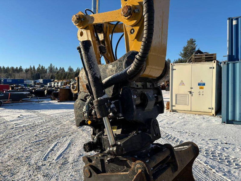 Crawler excavator Cat 325: picture 9