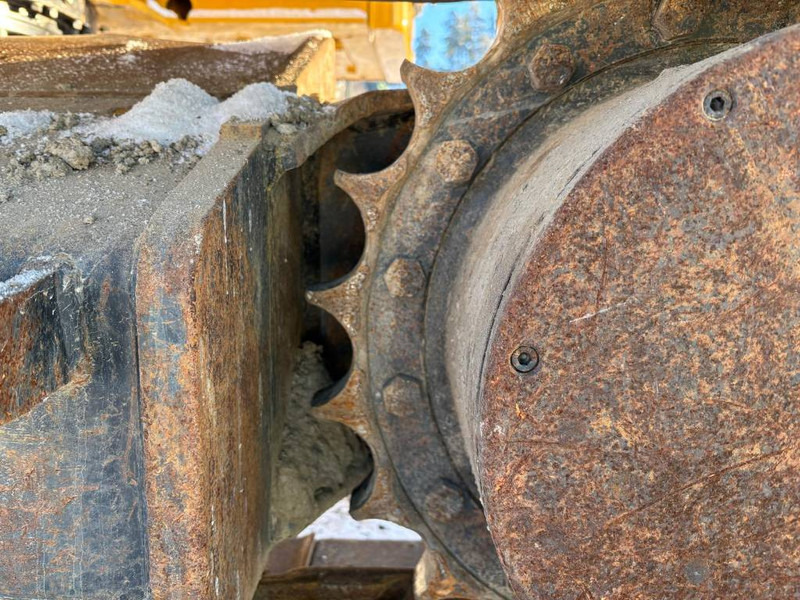 Crawler excavator Cat 325: picture 13