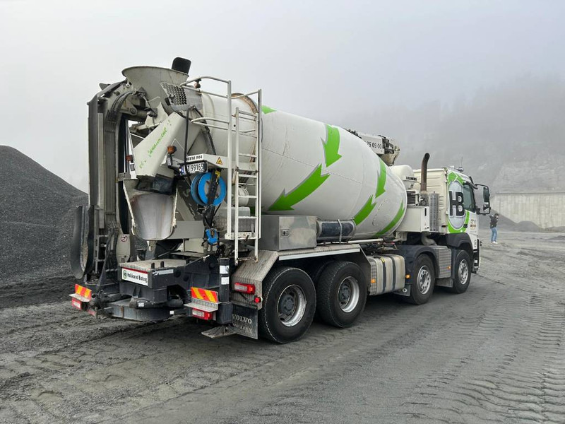Volvo FMX - Concrete mixer truck: picture 3 Volvo FMX - Concrete mixer truck: picture 3