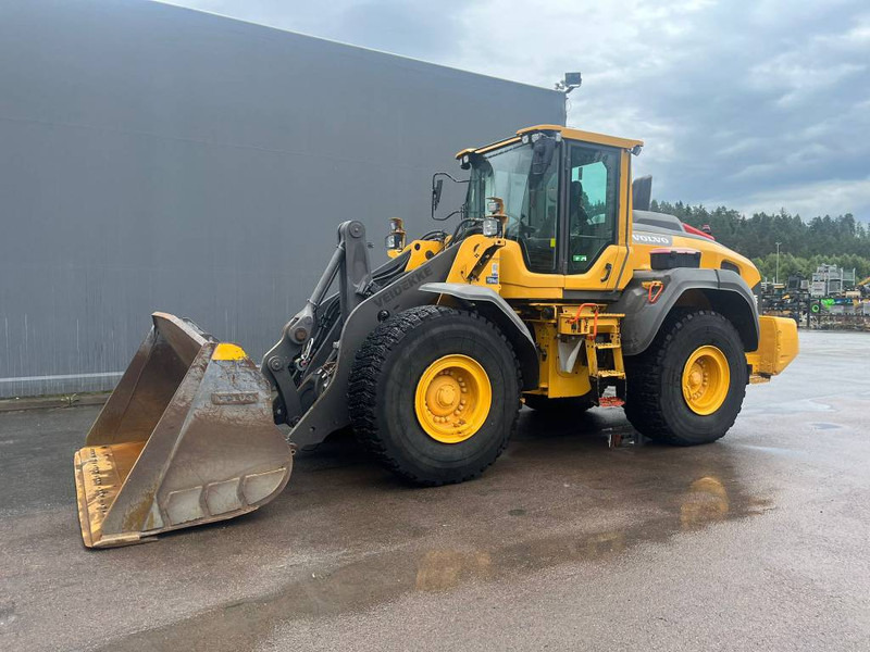 Volvo L 110 H - Wheel loader: picture 1 Volvo L 110 H - Wheel loader: picture 1