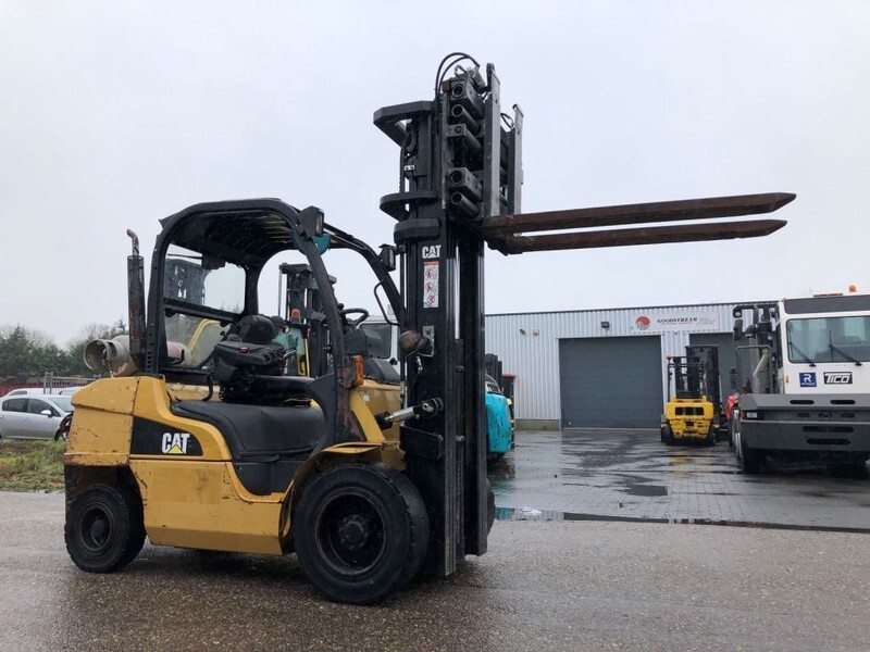 Caterpillar GP35N - LPG forklift: picture 5 Caterpillar GP35N - LPG forklift: picture 5