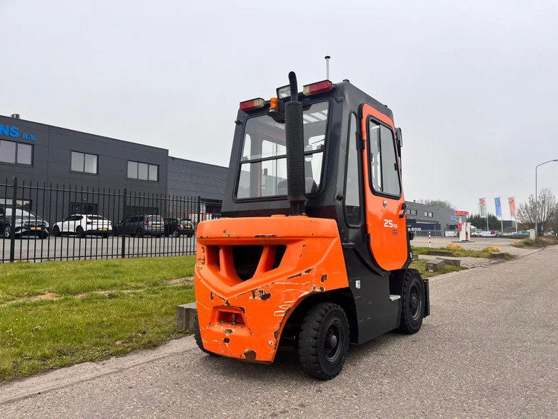 Doosan D25G PLUS - Forklift: picture 5 Doosan D25G PLUS - Forklift: picture 5