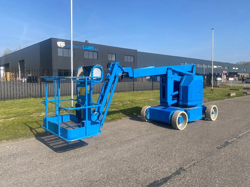 Genie Z-34/22N - Articulated boom: picture 3 Genie Z-34/22N - Articulated boom: picture 3