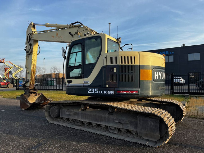 Hyundai Robex 235LCR-9A - Crawler excavator: picture 4 Hyundai Robex 235LCR-9A - Crawler excavator: picture 4