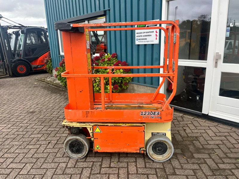 JLG 1230ES - Telescopic boom: picture 3 JLG 1230ES - Telescopic boom: picture 3