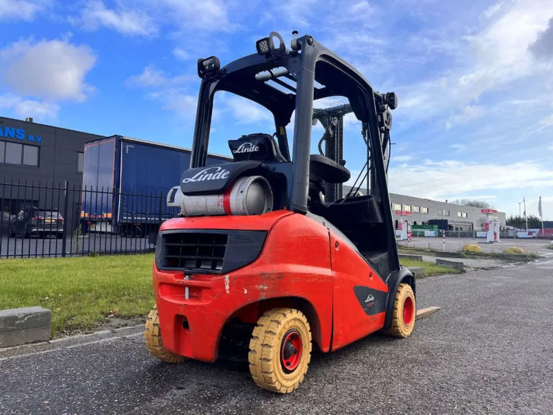 LPG forklift Linde H20T-01: picture 6 LPG forklift Linde H20T-01: picture 6