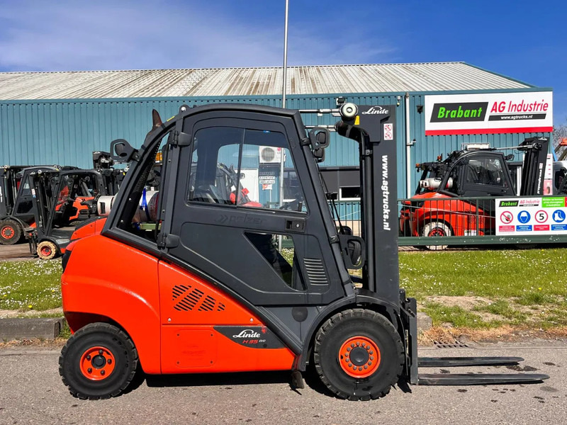 Linde H35T-02 - LPG forklift: picture 1 Linde H35T-02 - LPG forklift: picture 1
