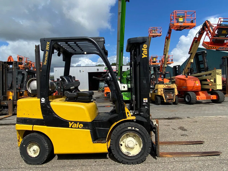 Yale GLP30VXE195 - LPG forklift: picture 1 Yale GLP30VXE195 - LPG forklift: picture 1