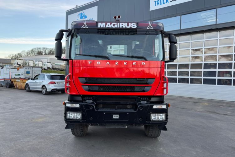 Iveco Trakker 450 8x4 Fahrgestell - Cab chassis truck: picture 2 Iveco Trakker 450 8x4 Fahrgestell - Cab chassis truck: picture 2