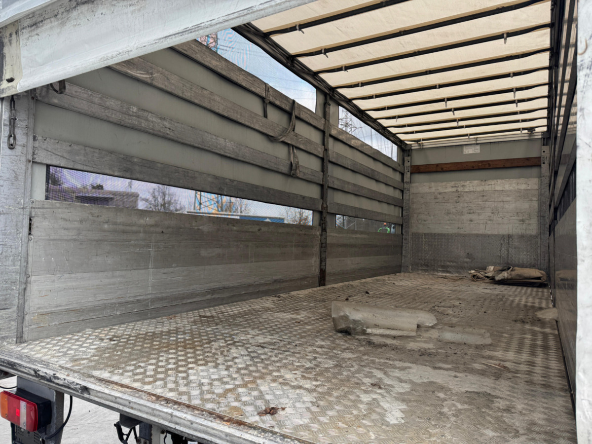 Curtainsider truck MAN TGS 18.440 4x2: picture 9 Curtainsider truck MAN TGS 18.440 4x2: picture 9
