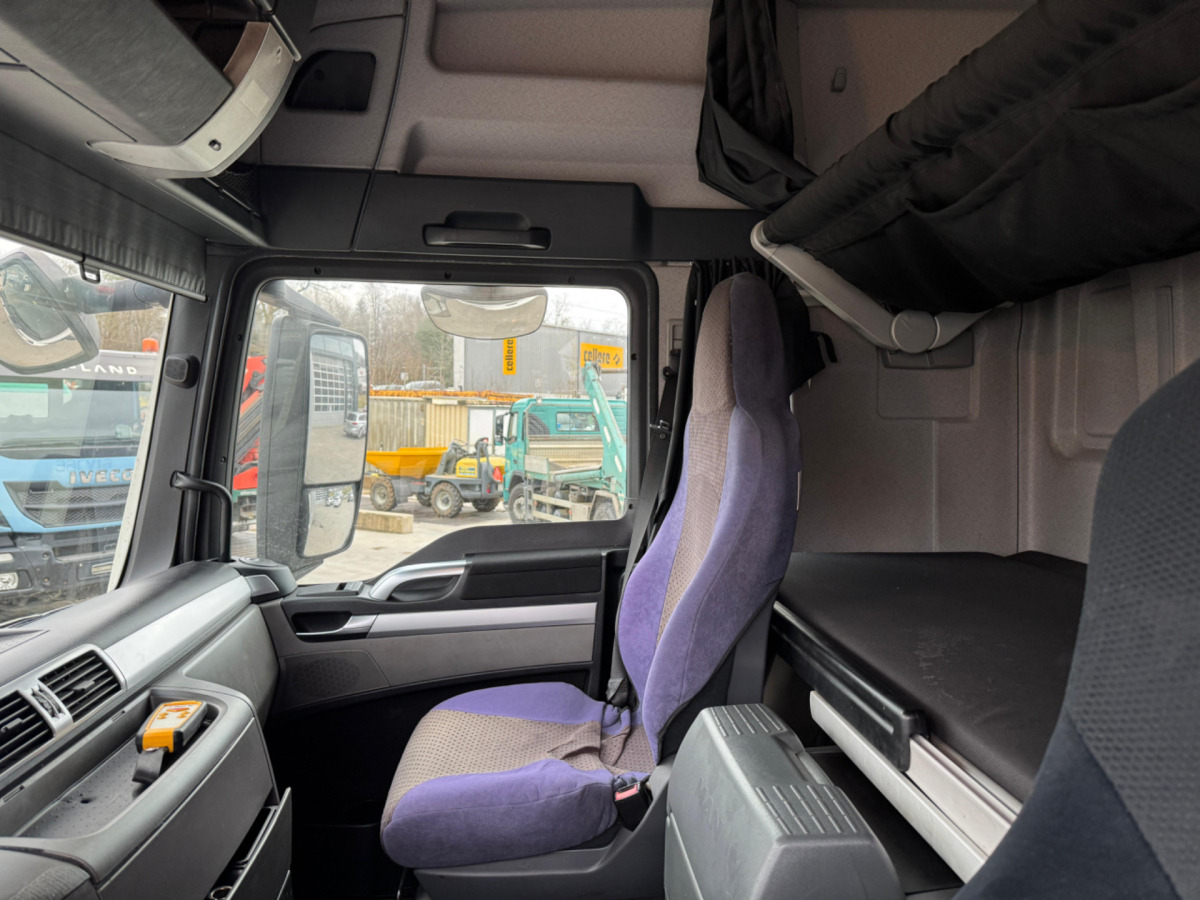 Curtainsider truck MAN TGS 18.440 4x2: picture 13 Curtainsider truck MAN TGS 18.440 4x2: picture 13