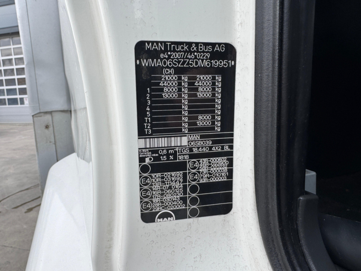 Curtainsider truck MAN TGS 18.440 4x2: picture 17 Curtainsider truck MAN TGS 18.440 4x2: picture 17