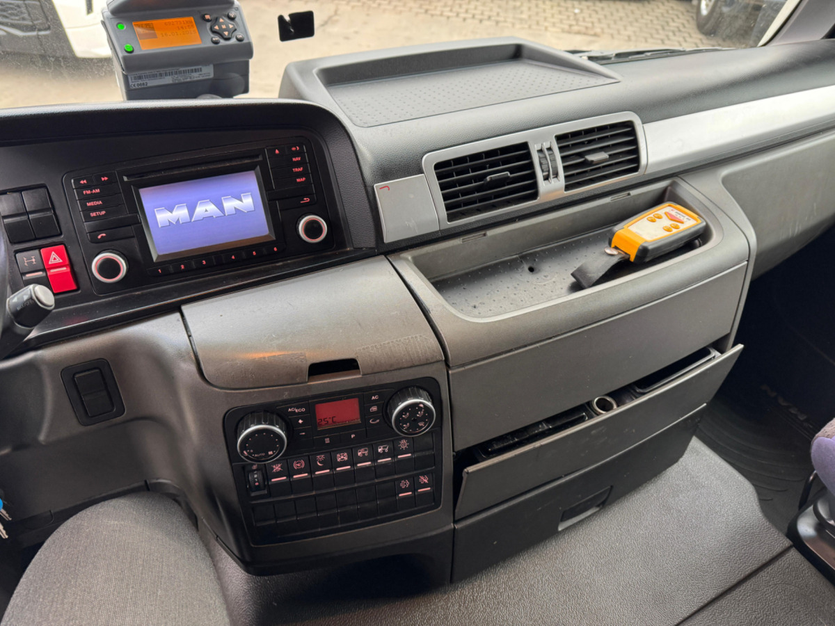 Curtainsider truck MAN TGS 18.440 4x2: picture 15 Curtainsider truck MAN TGS 18.440 4x2: picture 15