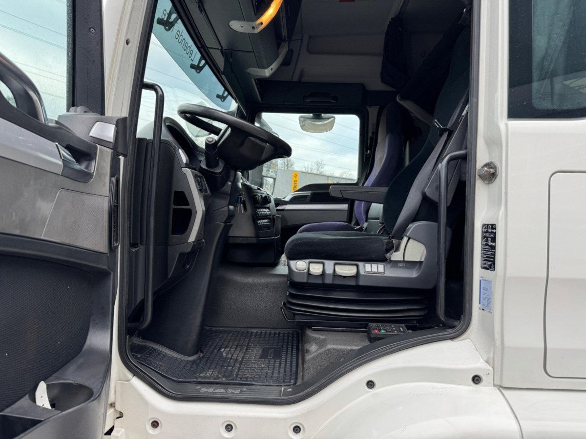 Curtainsider truck MAN TGS 18.440 4x2: picture 14 Curtainsider truck MAN TGS 18.440 4x2: picture 14