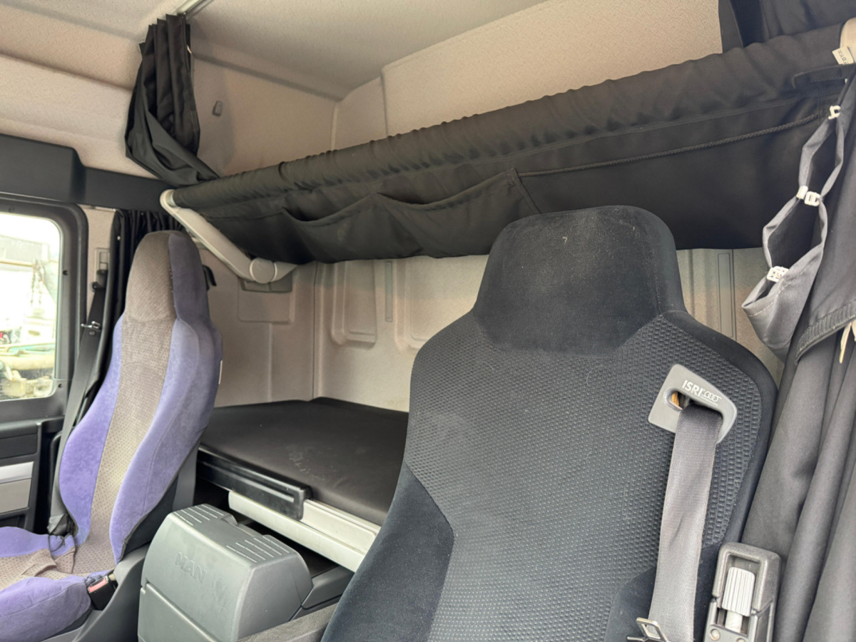 Curtainsider truck MAN TGS 18.440 4x2: picture 12 Curtainsider truck MAN TGS 18.440 4x2: picture 12