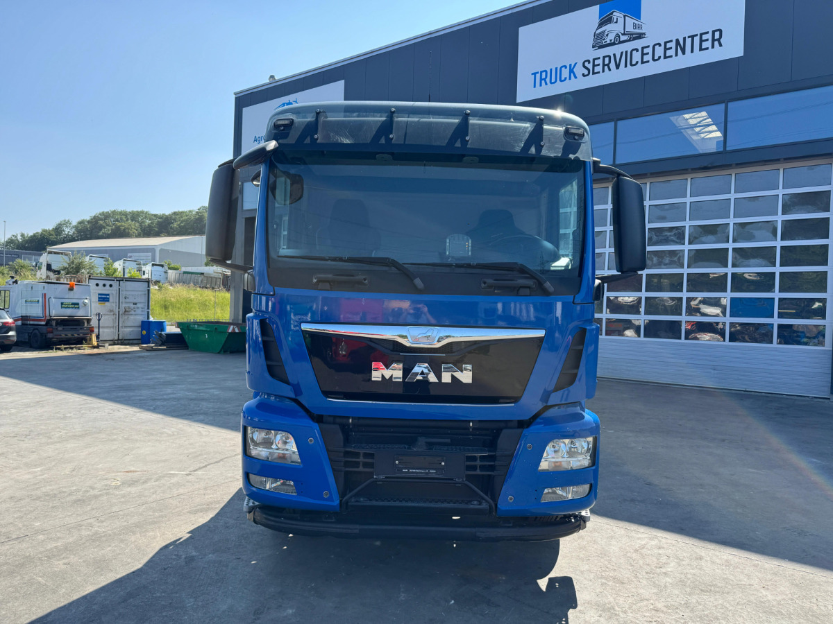 MAN TGS 26.440 6x2/4 Fahrgestell - Cab chassis truck: picture 2 MAN TGS 26.440 6x2/4 Fahrgestell - Cab chassis truck: picture 2