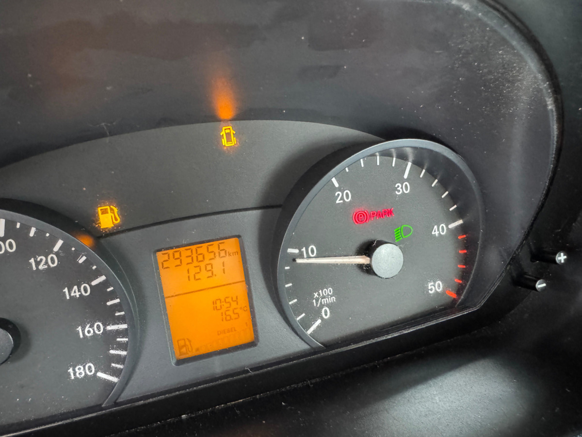 MERCEDES Sprinter 316 CDI on lease MERCEDES Sprinter 316 CDI: picture 12