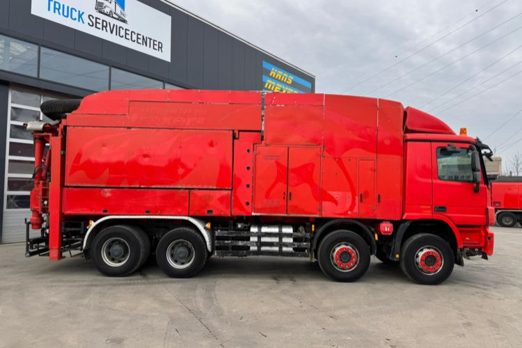 Mercedes-Benz Actros 4144 8x4 MTS Saugbagger - Vacuum truck: picture 4 Mercedes-Benz Actros 4144 8x4 MTS Saugbagger - Vacuum truck: picture 4