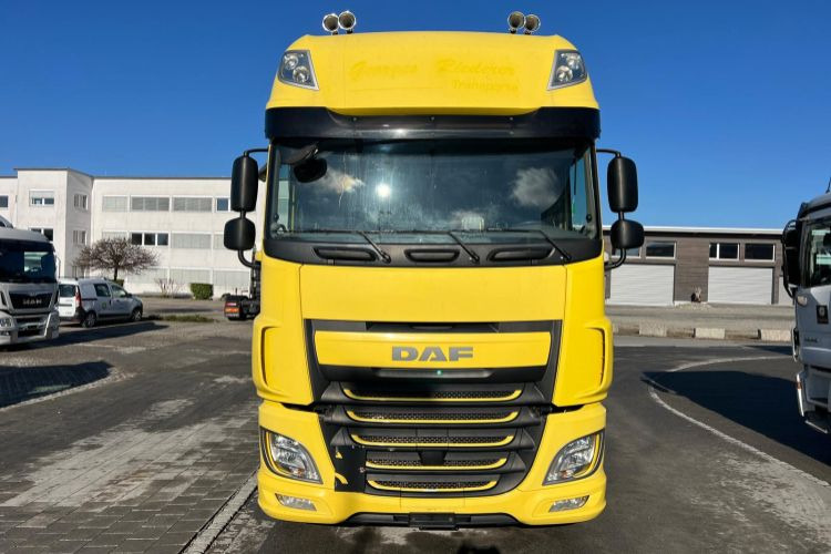 DAF XF510 4x2 - Tractor unit: picture 2 DAF XF510 4x2 - Tractor unit: picture 2