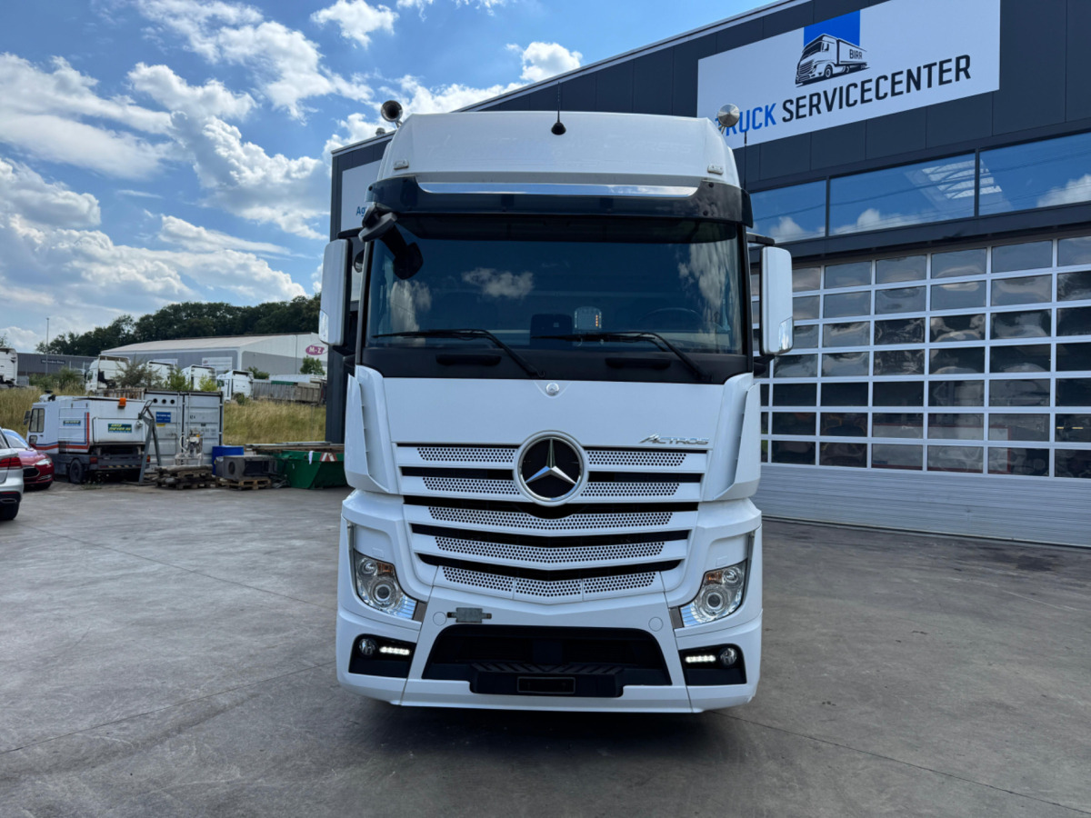 MERCEDES Actros 1853 4x2 - Tractor unit: picture 2 MERCEDES Actros 1853 4x2 - Tractor unit: picture 2