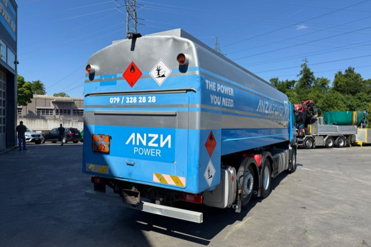 Volvo FM-500 6x2 Tankwagen - Tank truck: picture 4 Volvo FM-500 6x2 Tankwagen - Tank truck: picture 4
