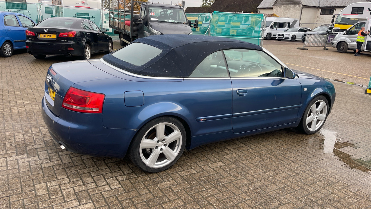 AUDI A4 2.0 TDI - Car: picture 4 AUDI A4 2.0 TDI - Car: picture 4