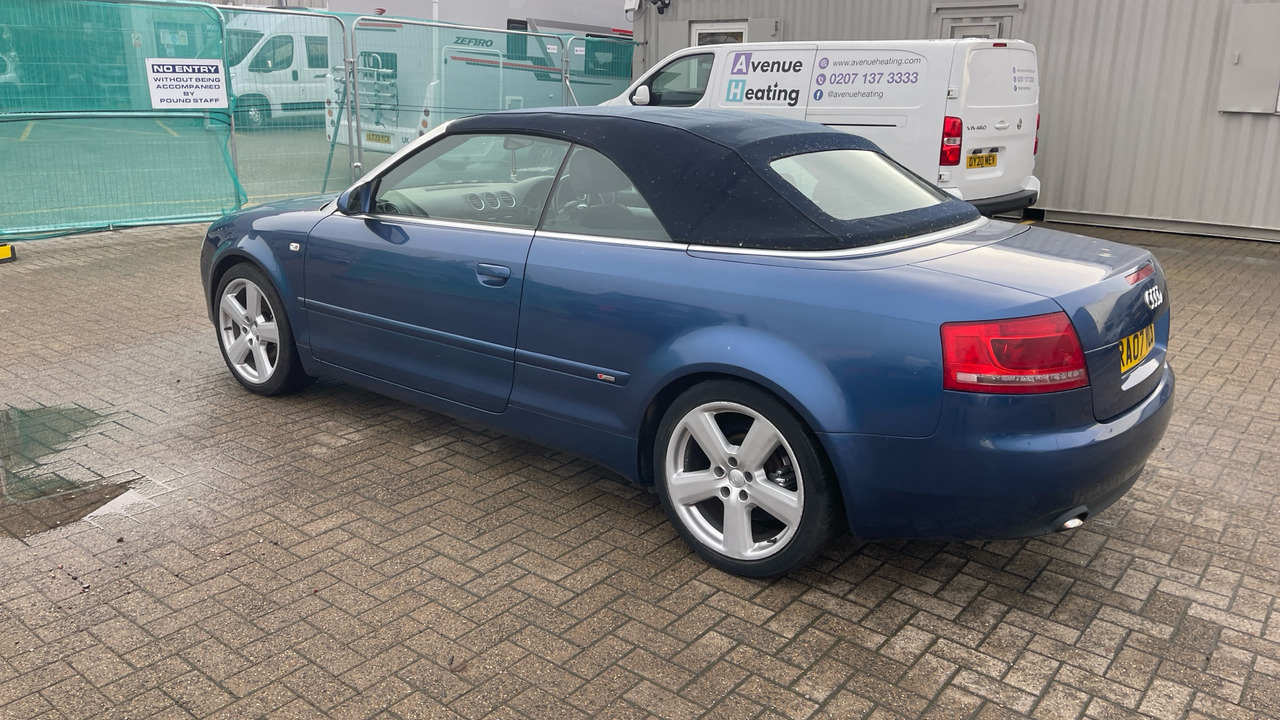 AUDI A4 2.0 TDI - Car: picture 3 AUDI A4 2.0 TDI - Car: picture 3