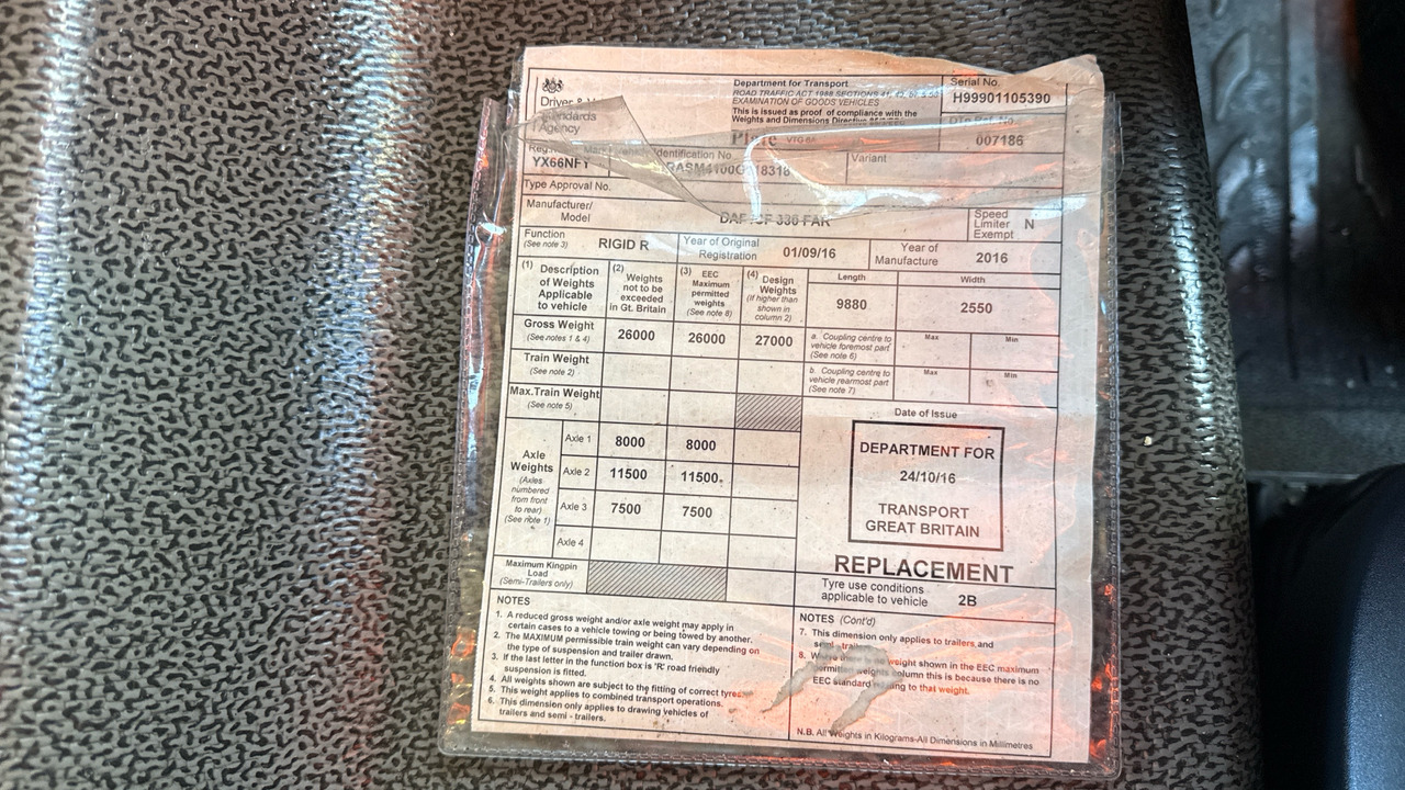 Dropside/ Flatbed truck DAF CF 330: picture 18 Dropside/ Flatbed truck DAF CF 330: picture 18