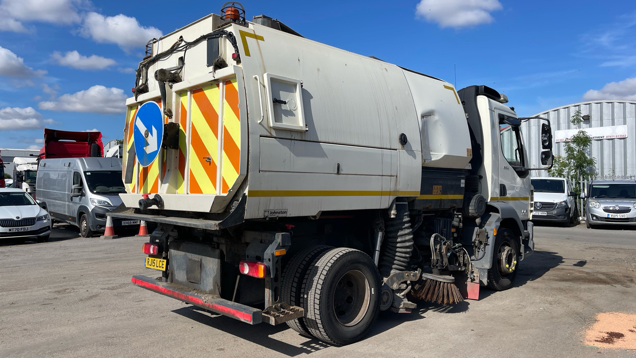 DAF LF 220 - Road sweeper: picture 4 DAF LF 220 - Road sweeper: picture 4