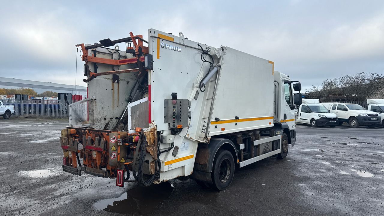 DAF LF 220 - Garbage truck: picture 4 DAF LF 220 - Garbage truck: picture 4
