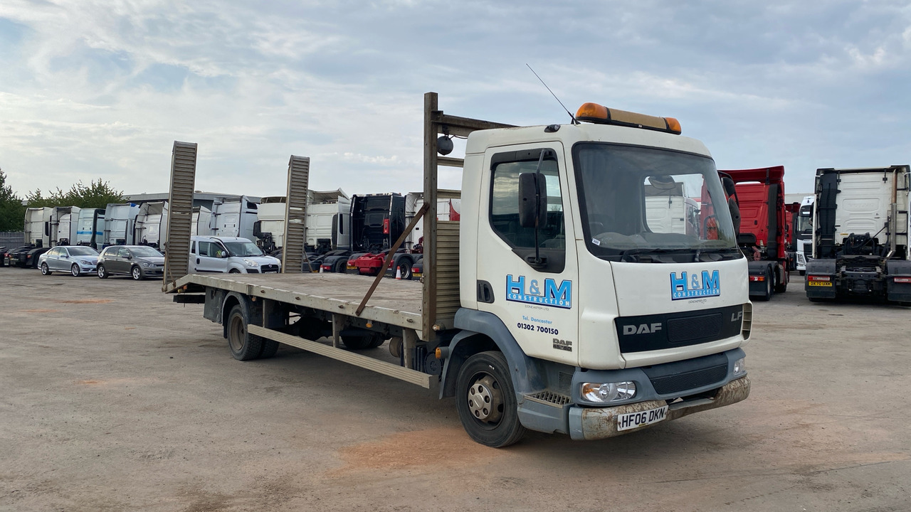 DAF LF 45.150 - Tow truck: picture 1 DAF LF 45.150 - Tow truck: picture 1