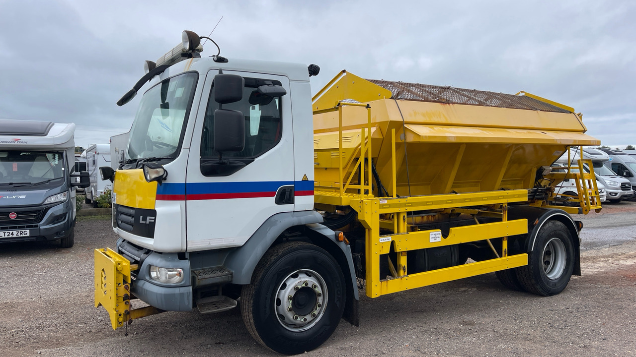 DAF LF 55.220 - Snow removal vehicle: picture 2 DAF LF 55.220 - Snow removal vehicle: picture 2