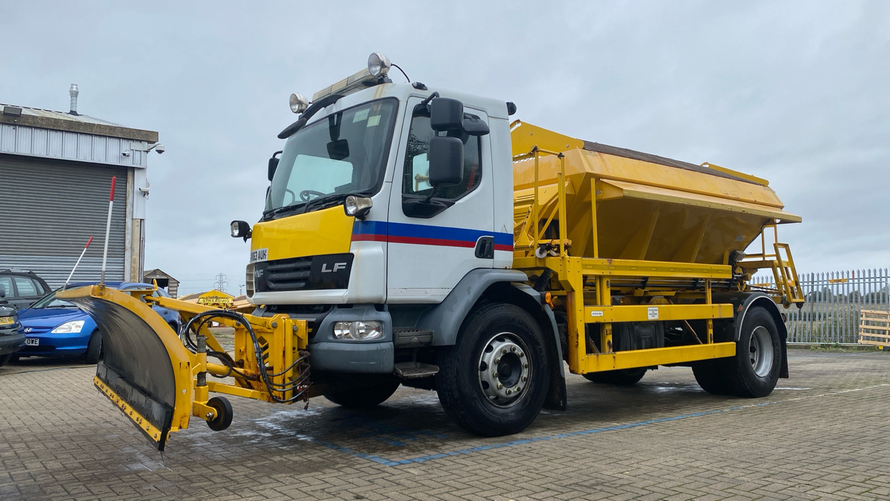 DAF LF 55.220 - Snow removal vehicle: picture 2 DAF LF 55.220 - Snow removal vehicle: picture 2