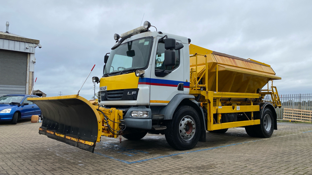 DAF LF 55.220 - Snow removal vehicle: picture 2 DAF LF 55.220 - Snow removal vehicle: picture 2