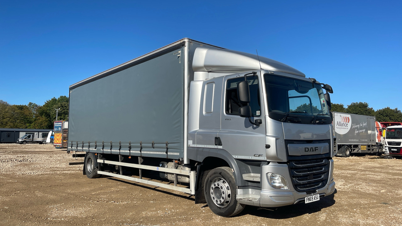 Daf CF 260 - Curtainsider truck: picture 1 Daf CF 260 - Curtainsider truck: picture 1