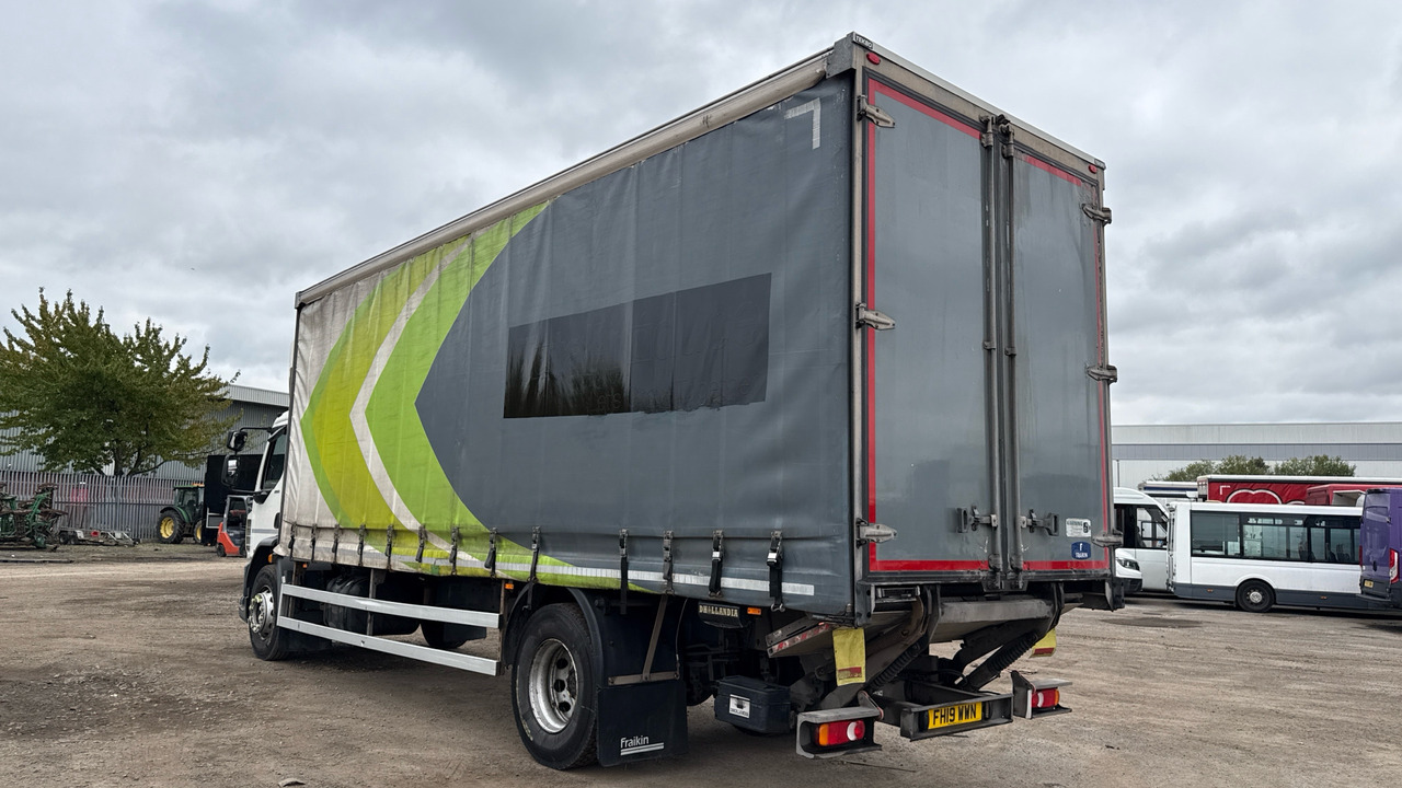 Daf LF 260 - Curtainsider truck: picture 3 Daf LF 260 - Curtainsider truck: picture 3