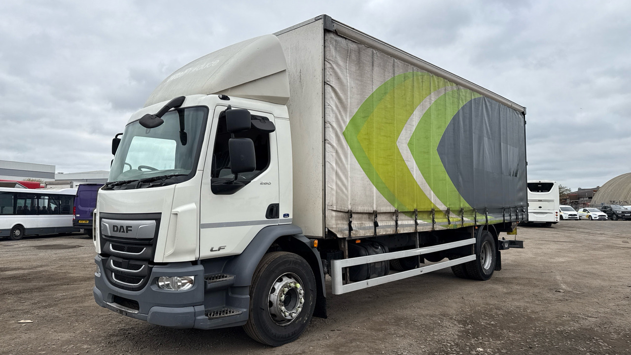 Daf LF 260 - Curtainsider truck: picture 2 Daf LF 260 - Curtainsider truck: picture 2
