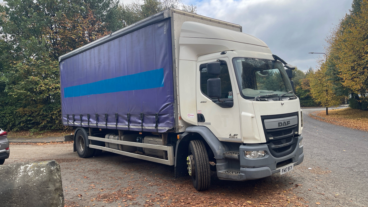 Daf LF 260 - Curtainsider truck: picture 1 Daf LF 260 - Curtainsider truck: picture 1