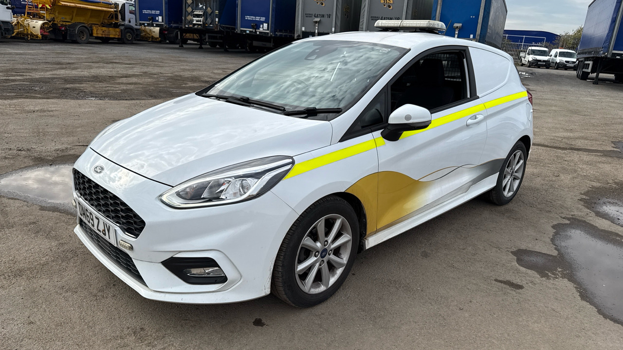 FORD FIESTA 1.5 TDCI 85PS - Car: picture 2 FORD FIESTA 1.5 TDCI 85PS - Car: picture 2