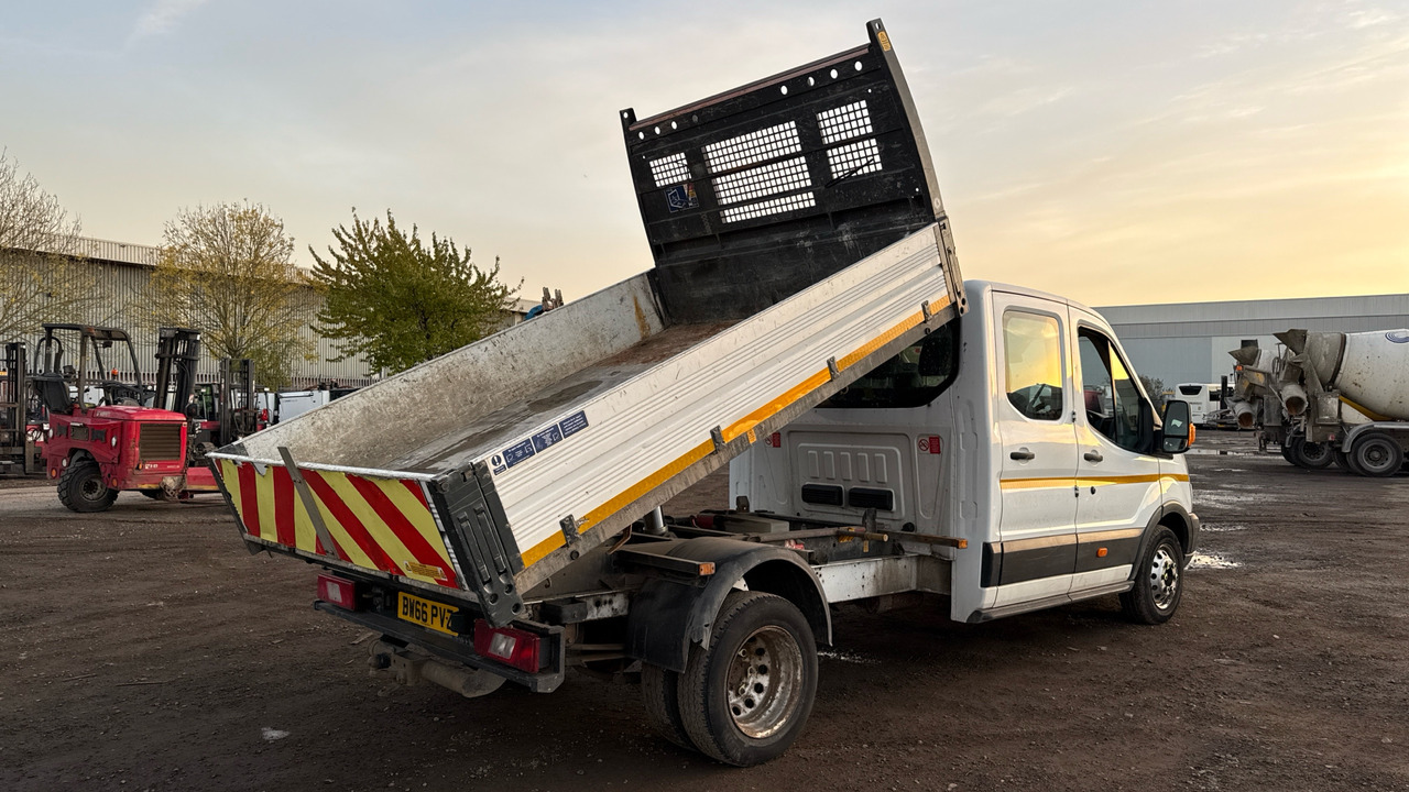 FORD TRANSIT 350 2.2 TDCi 125ps - Tipper van: picture 4 FORD TRANSIT 350 2.2 TDCi 125ps - Tipper van: picture 4