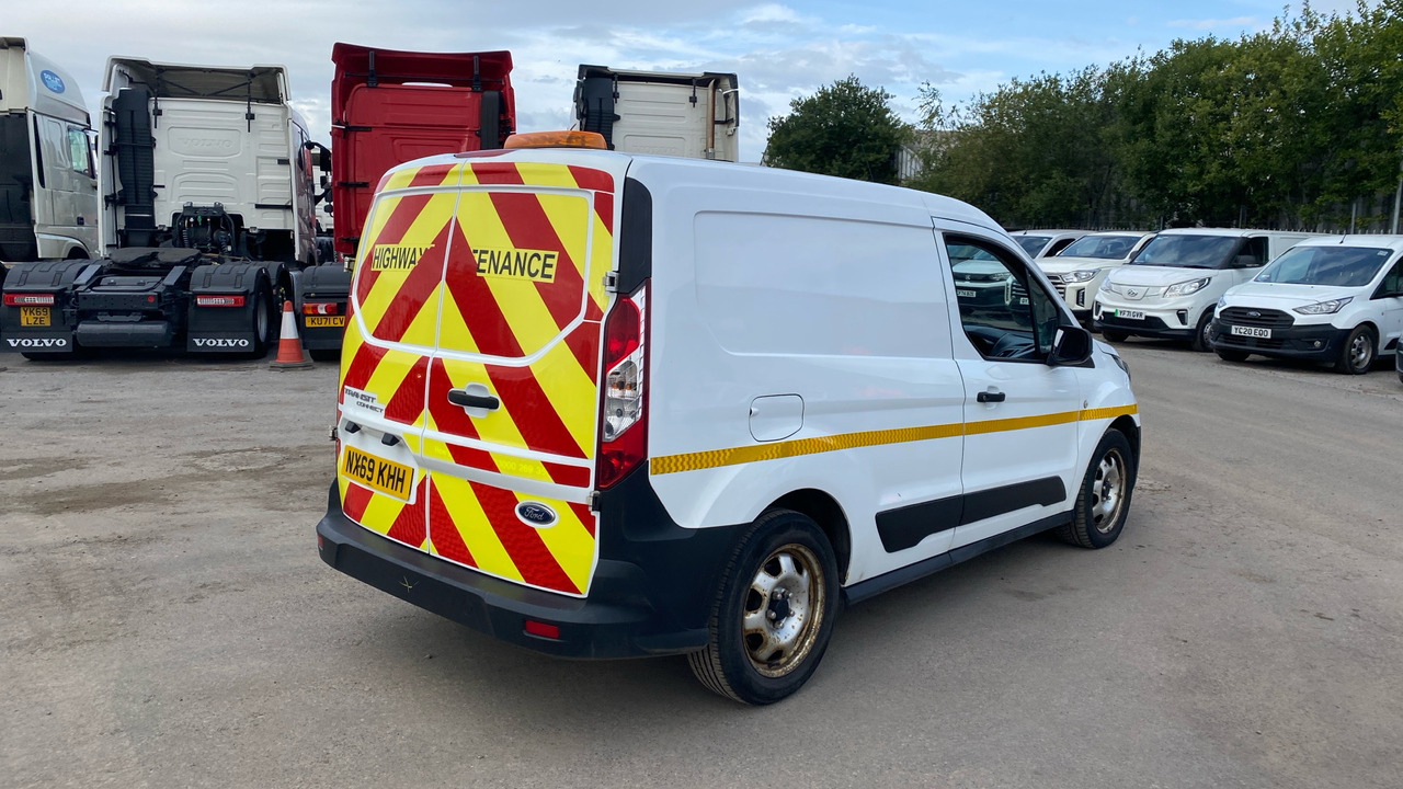 FORD TRANSIT CONNECT 200 1.5 ECOBLUE 75PS - Small van: picture 4 FORD TRANSIT CONNECT 200 1.5 ECOBLUE 75PS - Small van: picture 4
