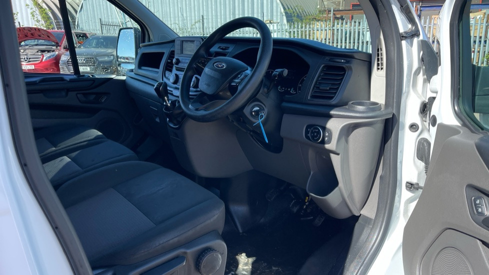Ford Transit Custom 280 2.0 EcoBlue 130ps Low Roof Leader Van - Panel van: picture 5 Ford Transit Custom 280 2.0 EcoBlue 130ps Low Roof Leader Van - Panel van: picture 5